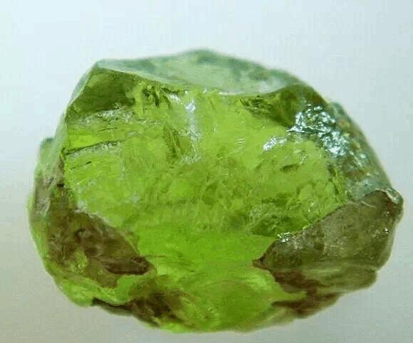 真正的纯天然玉石原石图片,各种玉原石图片大全集