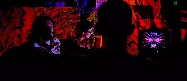 爱丽丝梦游仙境唯美风景,爱丽丝梦游仙境超美场景