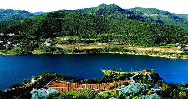 四川哪里有冷门又好玩的地方,四川最漂亮十大湖