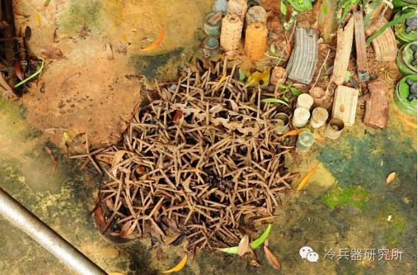 铁蒺藜：永不过时的防御性*器武**