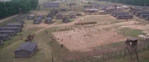 一个关于足球的电影,足球高于生死原话