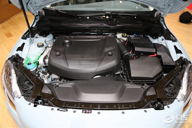 2017年沃尔沃v40智雅版落地价格,沃尔沃v40报价及图片2018款