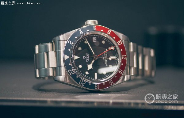 买劳力士入门款还是买帝舵,帝舵的红蓝圈gmt腕表价格