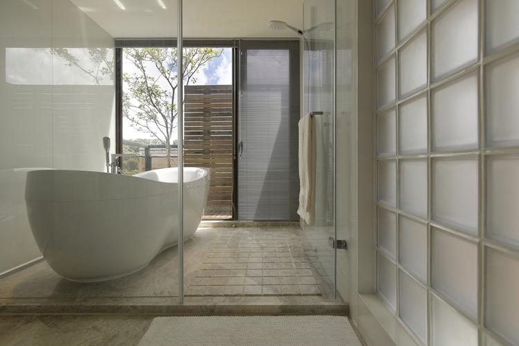 进门口的地垫上总是很脏,家里的地垫脏了怎么清洗