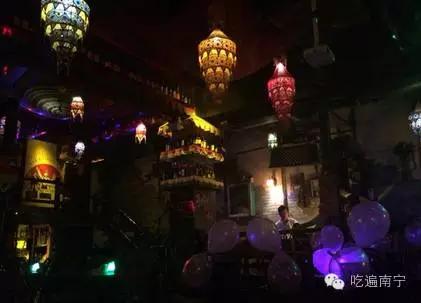 江北区可以看球的夜宵店,江北可以看球赛的酒吧