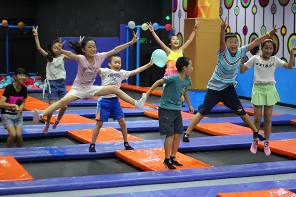 深圳大沙河生态长廊儿童乐园,深圳罗湖宝能环球汇儿童乐园