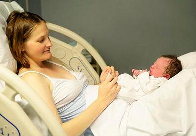 6个新生儿护理禁忌，不懂就别再对宝宝说你爱他！