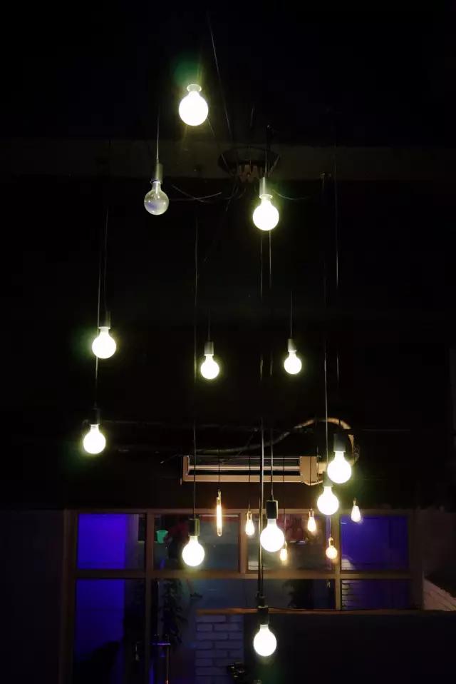 英雄联盟游戏主题酒吧,一家酒吧光谷广场店视频