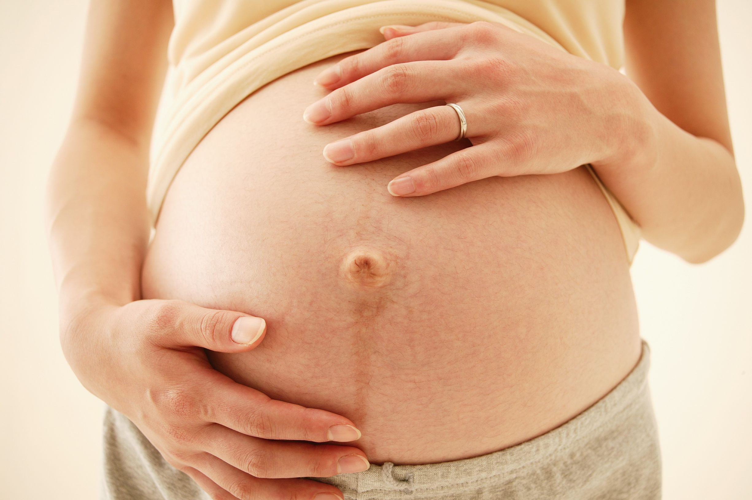 孕妇急产怎么急救最好,快生宝宝的孕妇应该关注什么