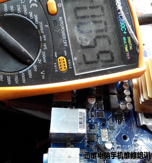 技嘉主板反复重启怎么办,技嘉b75-d3v主板无限断电反复重启