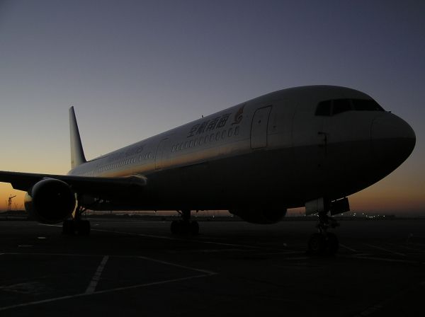 国内运营过波音767的航司,波音767-400er客机机龄