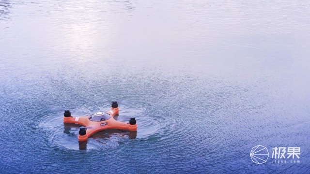 大疆最新水上无人机,新款水陆空三栖无人机测评