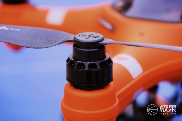 大疆最新水上无人机,新款水陆空三栖无人机测评