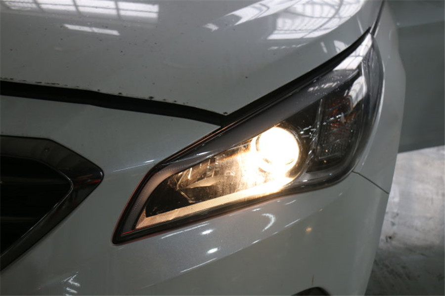 索纳塔九后雾灯led改装,索纳塔9车灯怎样换