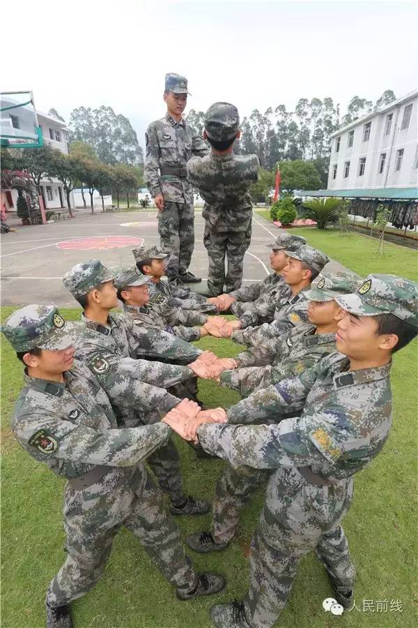 关注“五招鲜”专治兵哥哥的“鸭梨山大”症