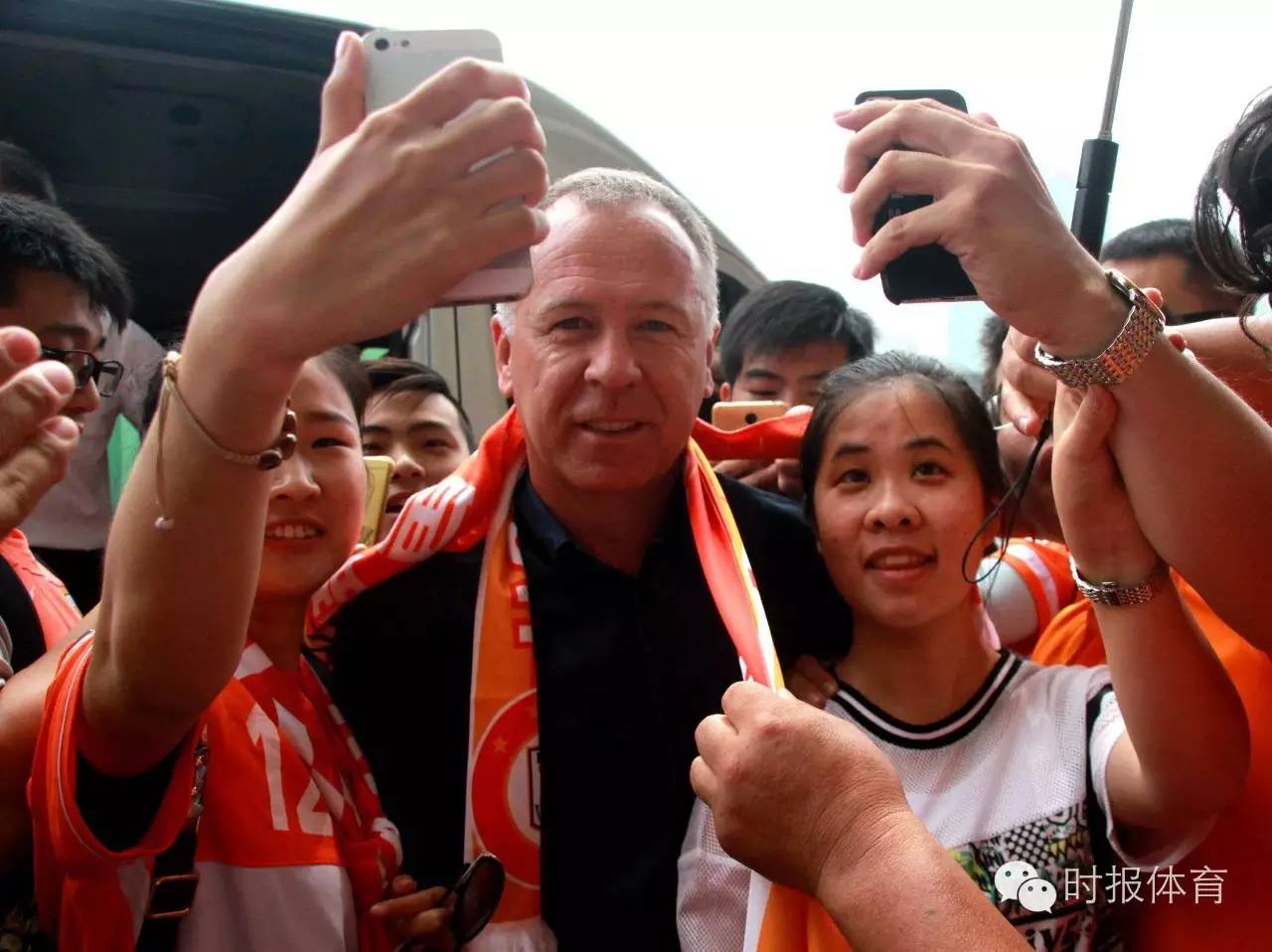 椴佽兘鐞冭糠閫佸埆鏇艰,鏄ㄦ棩濂戒汉