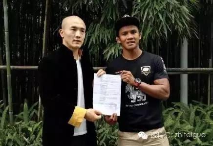 中国武僧完胜对方,中国武僧vs日本武士