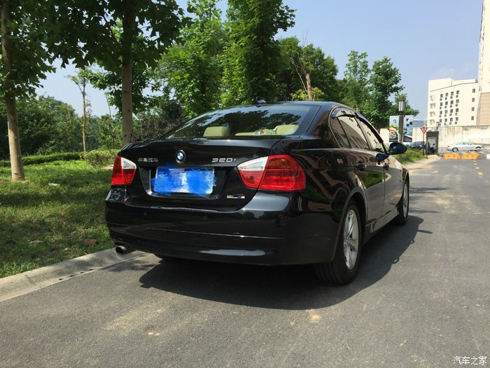 行驶10万公里的宝马320i,18年宝马320i10万公里还值得买吗