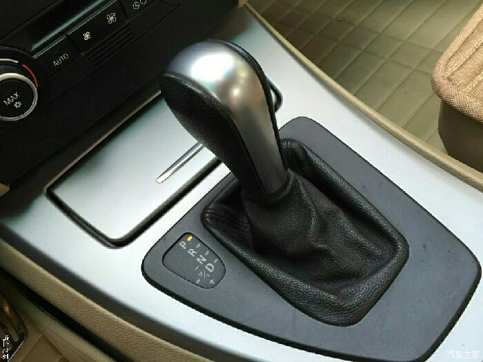 行驶10万公里的宝马320i,18年宝马320i10万公里还值得买吗