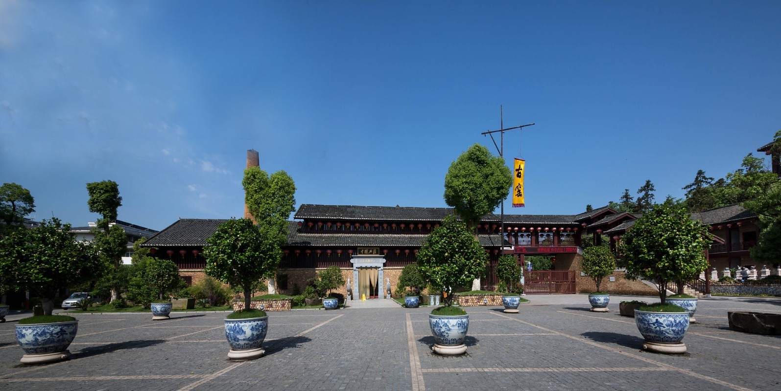 他是景德镇陶瓷的神，如何救百姓于水火，又是如何死去的？