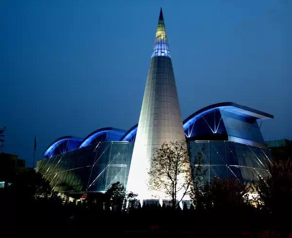 没有雾霾天的郑州还是挺美的