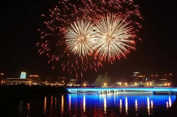 没有雾霾天的郑州还是挺美的