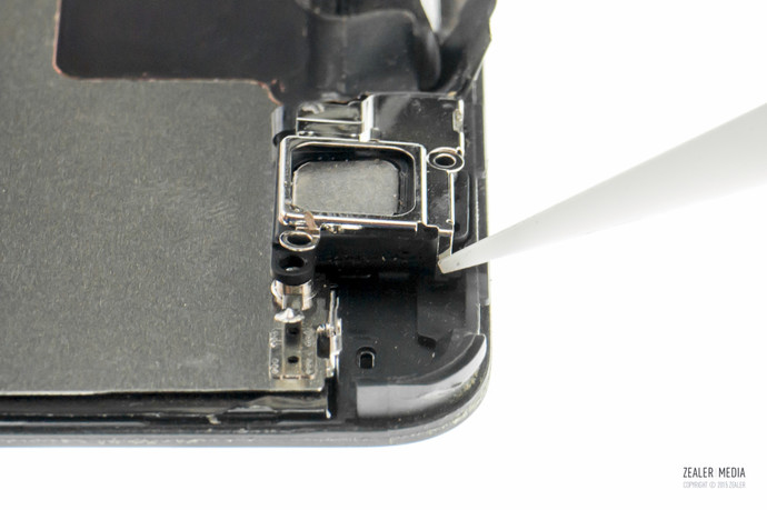 拆修iphone手机,苹果5c换后壳