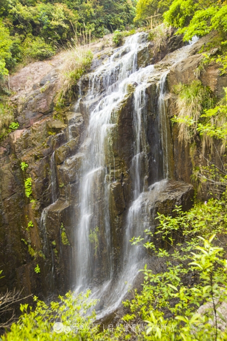 云顶景区瀑布,云顶山峡谷七彩瀑布