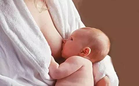 月子里母乳不够正确的加奶粉方法,四个妙招轻松解决奶水不够问题