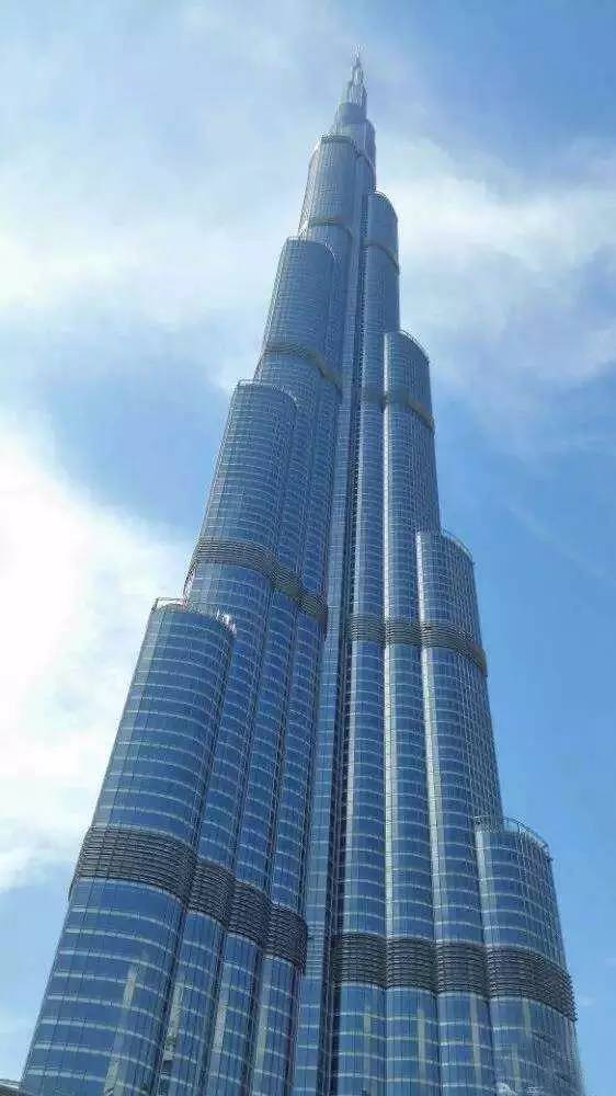 疯了！迪拜又疯了，这次连月亮都摘下来了...设易网1153期