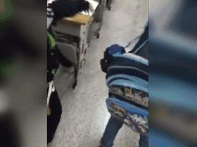 小学班里有个精神病学生,班里有个精神病学生怎么解决