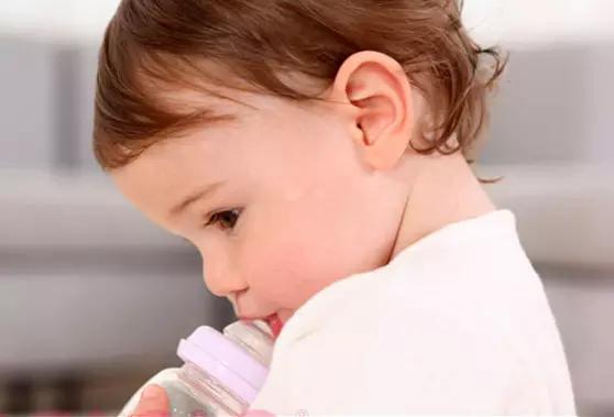 香港奶粉和大陆奶粉有什么区别,香港奶粉检测15款奶粉不合格