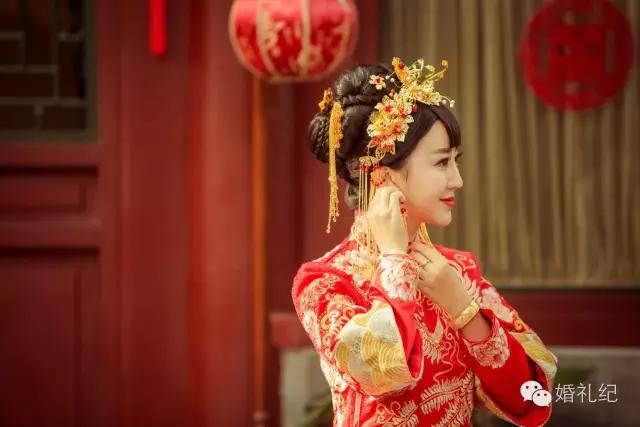 分毫不差按清朝老北京规矩结婚新郎三支箭射向端庄典雅新娘