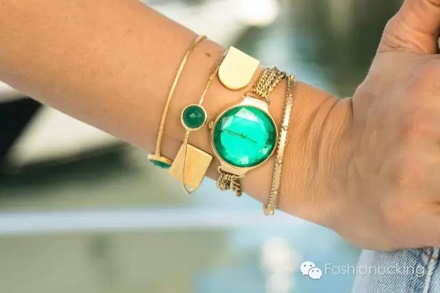 没块好看的表，我都不好意思露手腕