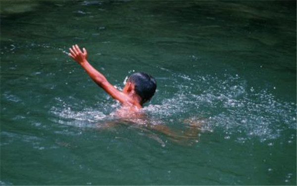 一根小小的火腿肠，竟然也能要人命！