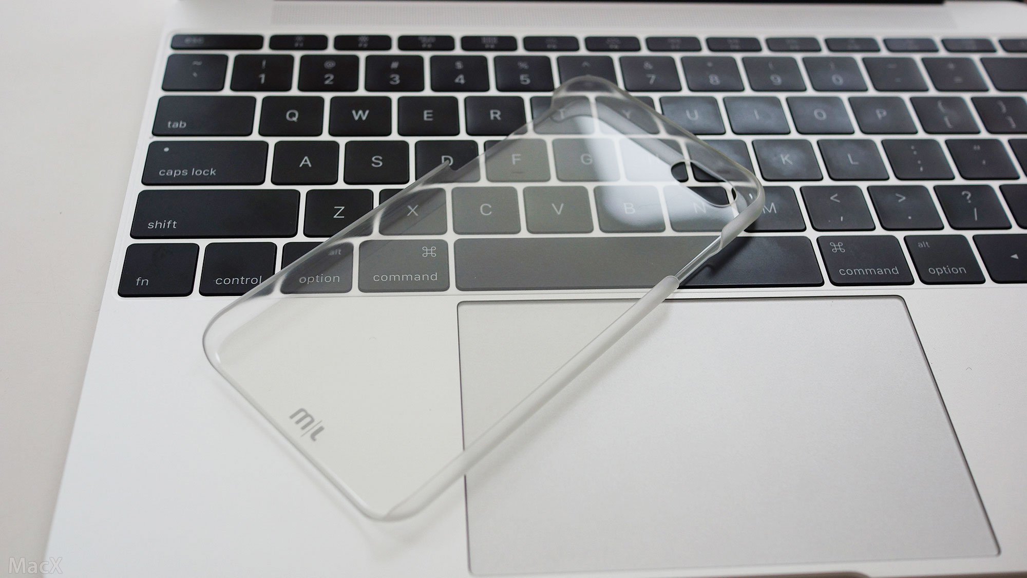 手机壳有划痕怎么修复,塑料手机壳划痕怎么修复