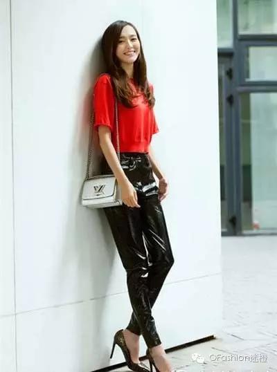 别嫌弃带LOGO的包了，那是你没挑对！