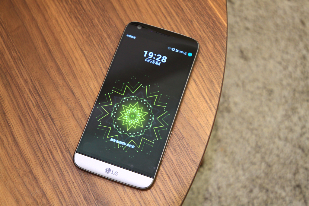 LGG5深度体验：一位勇敢的模块化手机探路者！