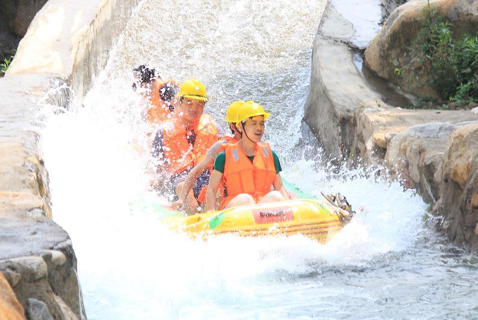 洛阳白云山漂流水上乐园,洛阳水上乐园最好玩的是哪个