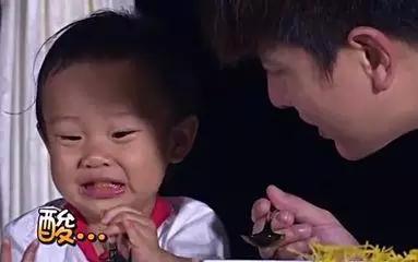 杨梅每个人都可以吃吗,杨梅虽好吞核不可取