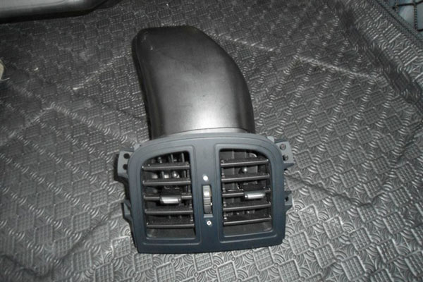 荣威550后排出风口不出热风,荣威550空调风口转换不了