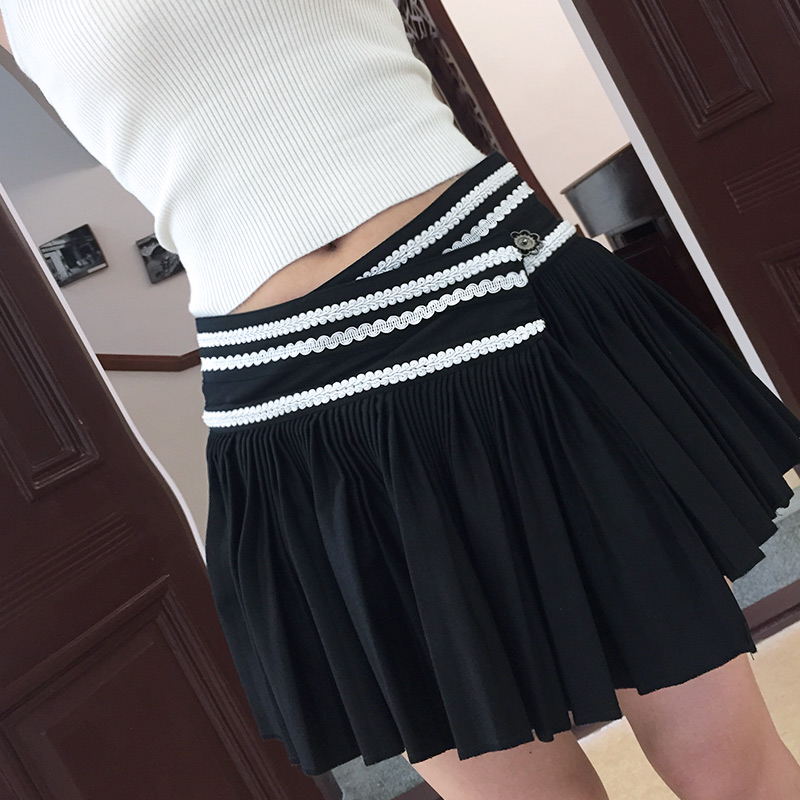 衣橱百搭经典款有哪些,衣橱必备碎花裙