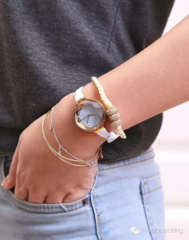 没块好看的表，我都不好意思露手腕