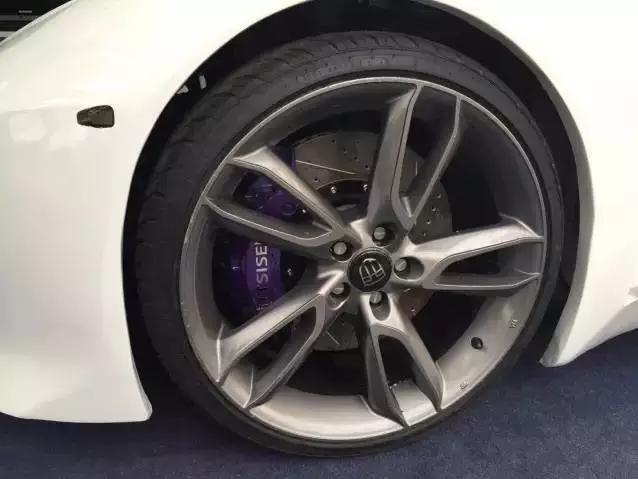 5名本科生，58天每天只睡6小时，造1辆电动超跑，惊艳全国！