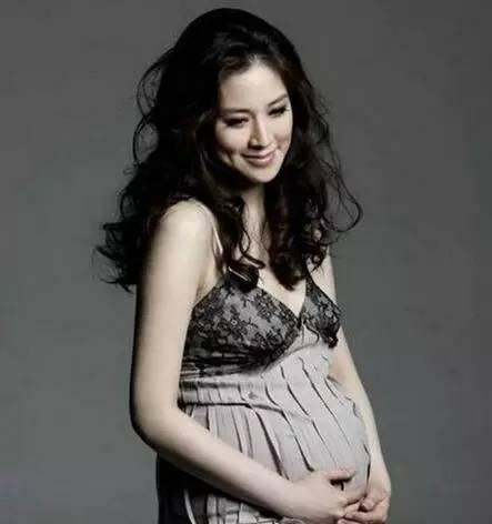 陈浩民的老婆剖了几胎,陈浩民老婆是顺产还是剖腹产