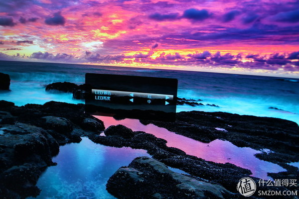 100%srgb电竞显示屏,100%srgb和90%p3色域显示器