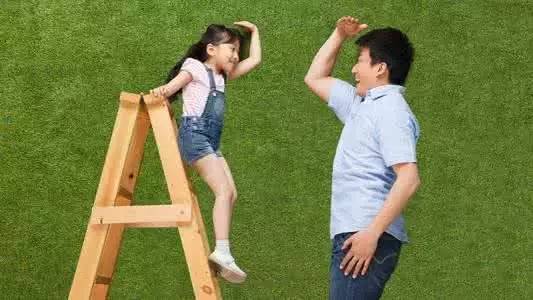 咬到嘴是想吃肉吗,吃饭咬舌头怎么能快点儿好起来