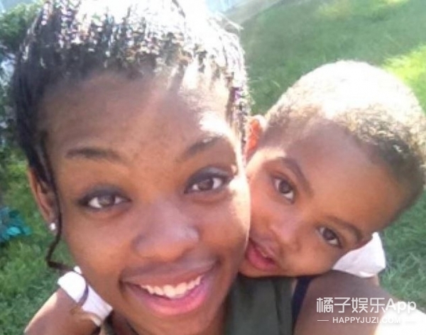 「HolyShit」吃沙成瘾！78岁老太15岁开始吃沙子，一吃就是63年！