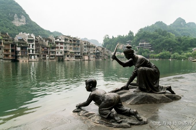 黄果树西江荔波镇远5日游多少钱,贵州小七孔黄果树千户苗寨三日游