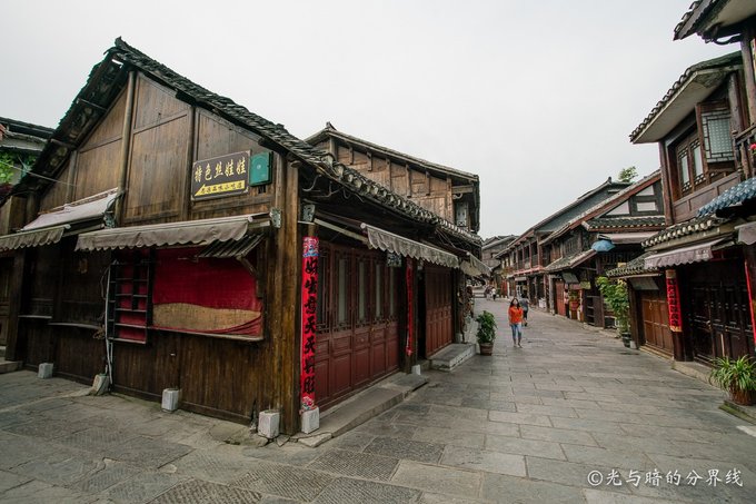 黄果树西江荔波镇远5日游多少钱,贵州小七孔黄果树千户苗寨三日游